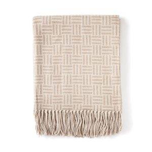 Jacquard woven throw with a subtle geometric pattern personnalisable