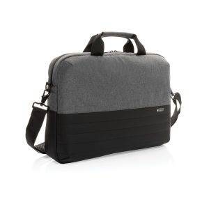 This Swiss Peak AWARE™ 15.6” laptop bag offers unique personnalisable